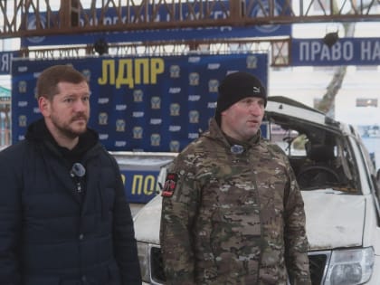 Первый экспонат выставки ЛДПР – трофейный автомобиль доставлен в офис партии