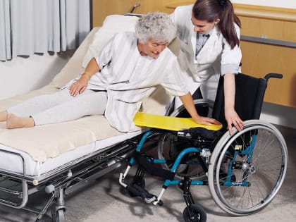 Сегодня в 19 ч медколледж в ВК проведет онлайн-семинар по уходу за лежачими больными. Подключиться могут все желающие