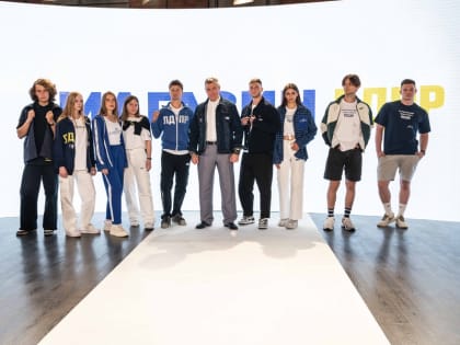 Леонид Слуцкий принял участие в презентации коллекции одежды «Жириновский навсегда»