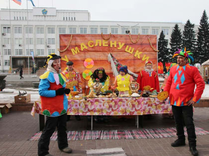 В Кызыле прошли праздничные мероприятия, посвященные Масленице