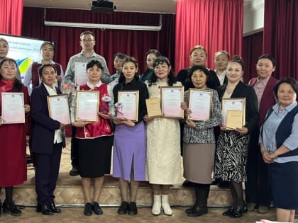 В Туве определили лучших школьных библиотекарей