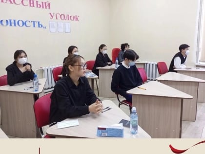 Выпускники школ Тувы написали итоговое сочинение, для несдавших остаются дополнительные сроки