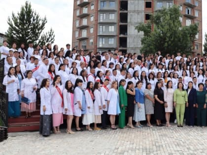 Медколледж Тувы выпустил более 240 молодых медработников среднего звена