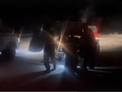 В Туве ночью пять человек спасены из сломавшейся в мороз на трассе машины