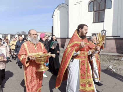 В православных храмах Тувы прошли богослужения Светлой седмицы