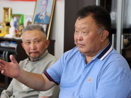 В Верховном Хурале состоялась встреча с гостями национального праздника Наадым из Иркутской области и Бурятии