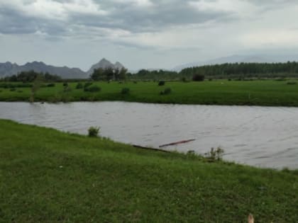 В Туве на реке погибла 12-летняя девочка