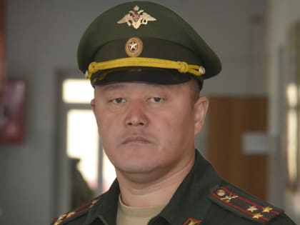 Юбилей празднует начальник Военного учебного центра ТувГУ, полковник Кыдыкбек Шерипов