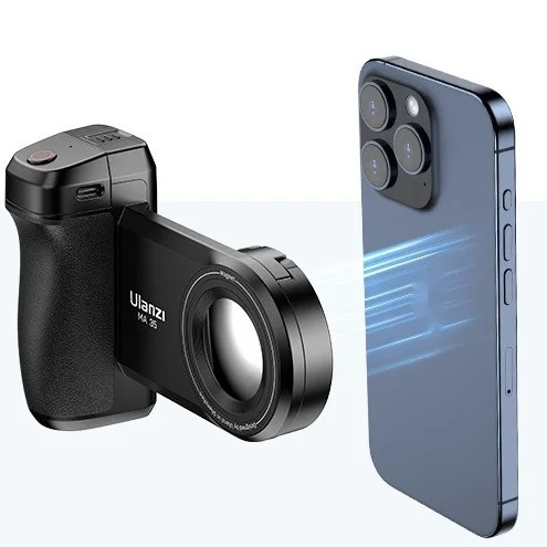 CreatorGrip Pro used for mobile content creation