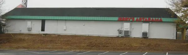 Jerry's Artarama Mural - Painting Process