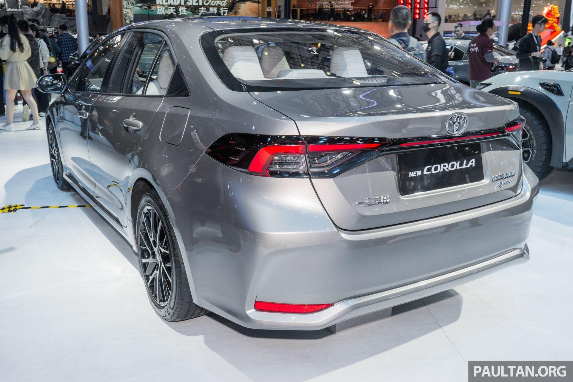 Toyota Corolla 2026 “lột xác” để hết bán chậm, tiêu thụ chỉ 4,13 lít/100km - 3