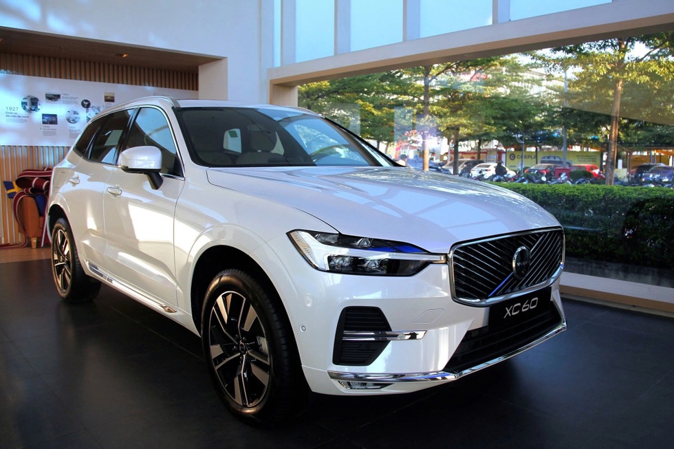 Loạt ô tô mới ra mắt khách Việt trong tháng 11: Xe hybrid cắm sạc áp đảo - 5