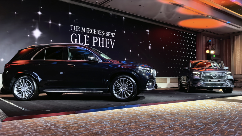 Loạt ô tô mới ra mắt khách Việt trong tháng 11: Xe hybrid cắm sạc áp đảo - 9