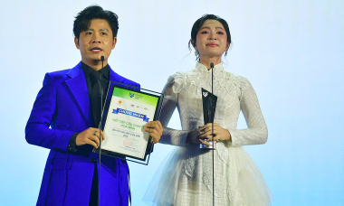 'Viết tiếp câu chuyện hòa bình' đoạt giải Bài hát đặc biệt của năm 2025