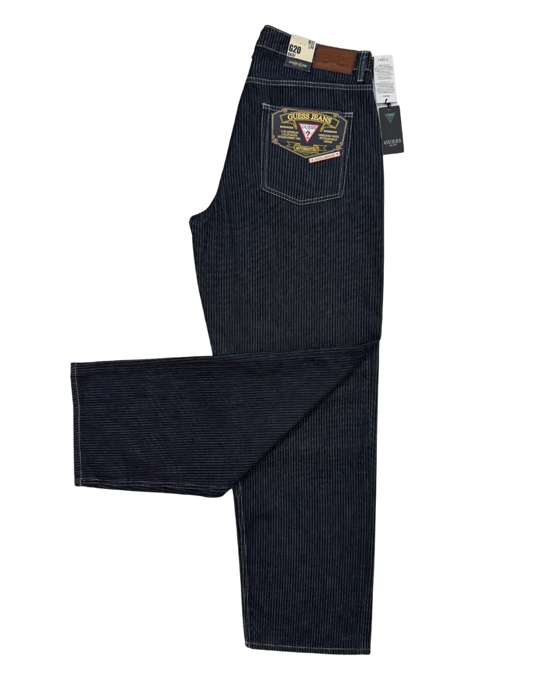 Blue Straight Jeans With a Classic Finish