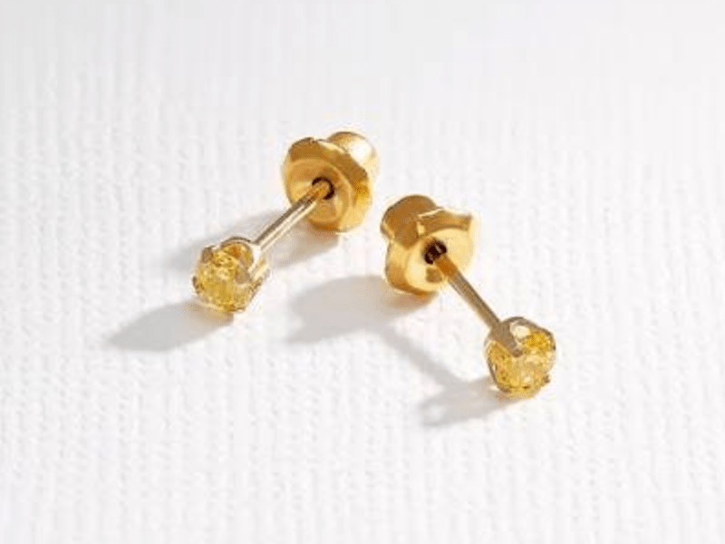 Perforación de orejas con sistema Inverness y aros de oro 24k — @aritomio.matrona