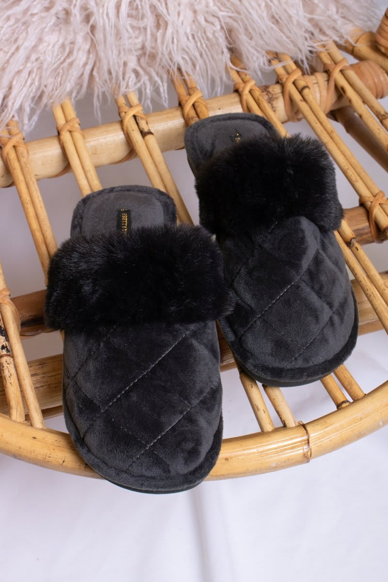 Gigi in RavenSlippers