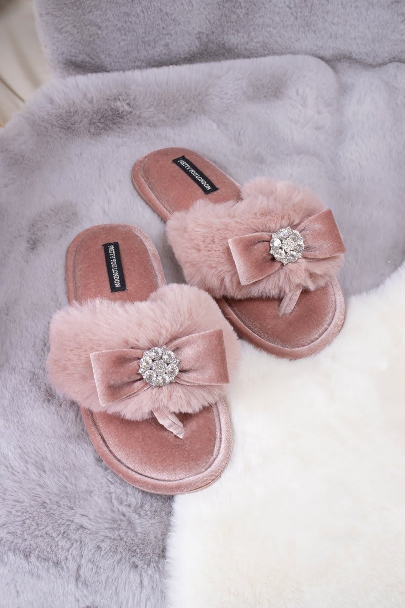 Amelie in PinkSlippers