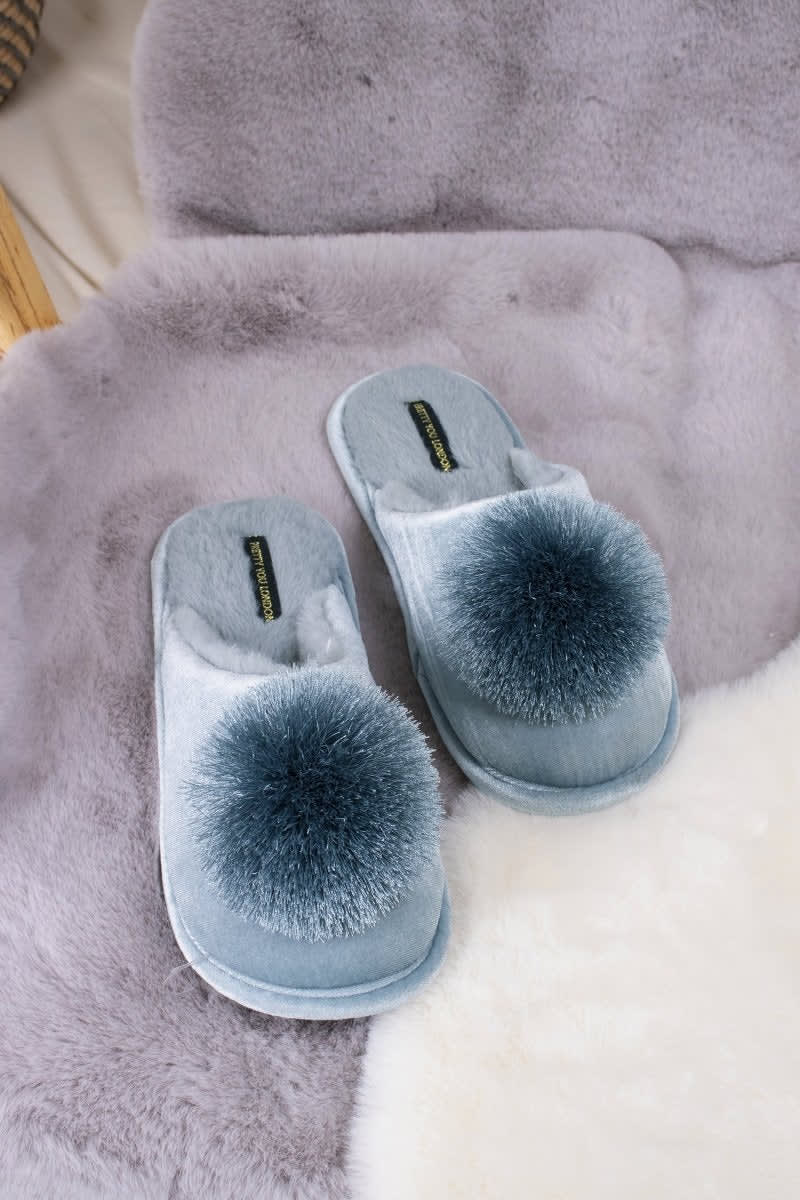 Coco in Duck EggSlippers