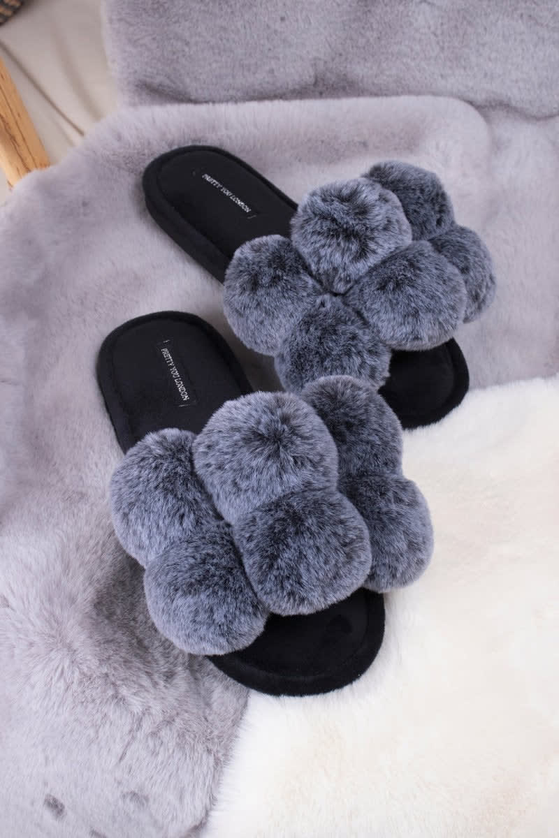 Dolly in BlackSlippers