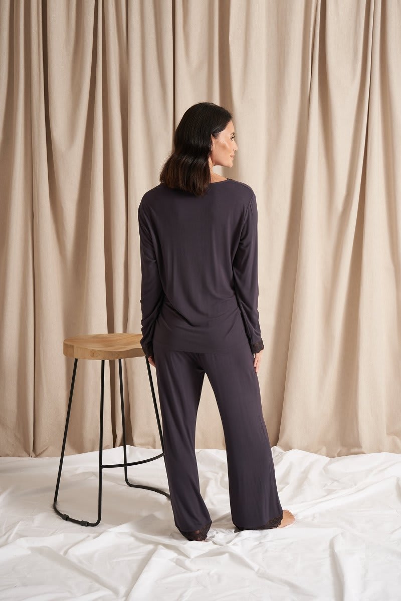 Bamboo Lace V - Neck Pyjama Set in RavenNightwear