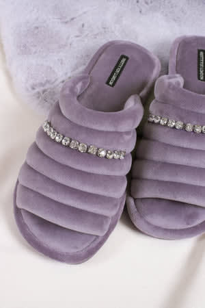 Frankie in LavenderSlippers