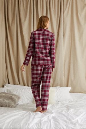 Plaid Pyjama Set in BordeauxNightwear