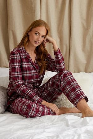 Plaid Pyjama Set in BordeauxNightwear