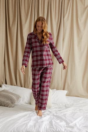 Plaid Pyjama Set in BordeauxNightwear