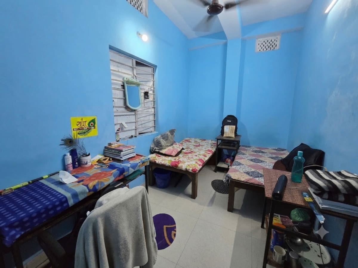 Balajee Boys Hostel
