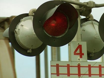 В Саратове четыре дня будут закрывать железнодорожный переезд