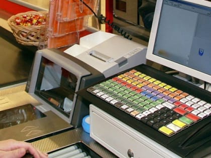 В Саратове спор у кассы гипермаркета перерос в потасовку с применением арматуры