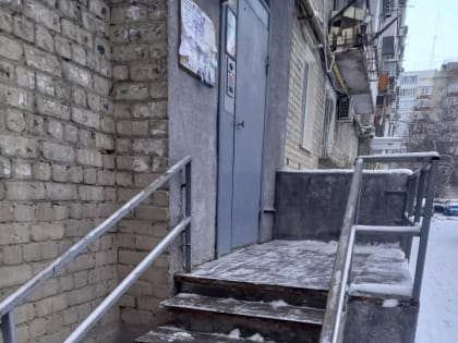 В Саратове продолжаются проверочные обходы дворовых территорий на предмет очистки и обработки