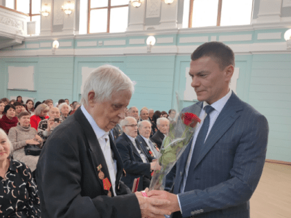 «В честь 80-летия полного освобождения Ленинграда от фашистской блокады»