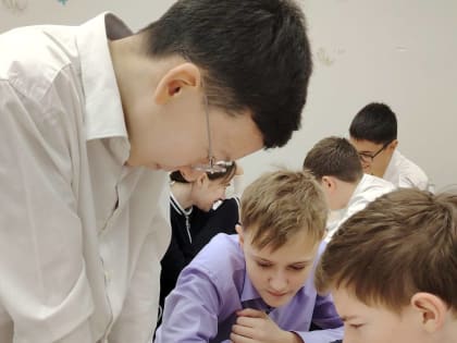 Сотрудник Центральной  библиотеки Ирина Мельхиор организовала мероприятие, посвященное Дню памяти о россиянах, исполнявших служебный долг за пределами Отечества