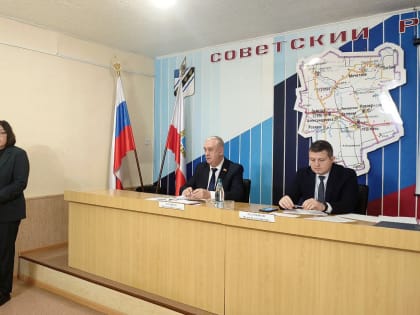 Глава района Фёдор Калмыков принял участие в работе  29-го заседания Муниципального Собрания