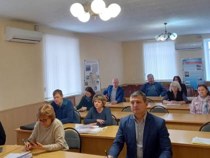 Глава района Сергей Пименов провел совещание по вопросу предстоящих президентских выборов