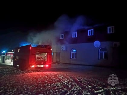 На саратовской трассе сгорело придорожное кафе