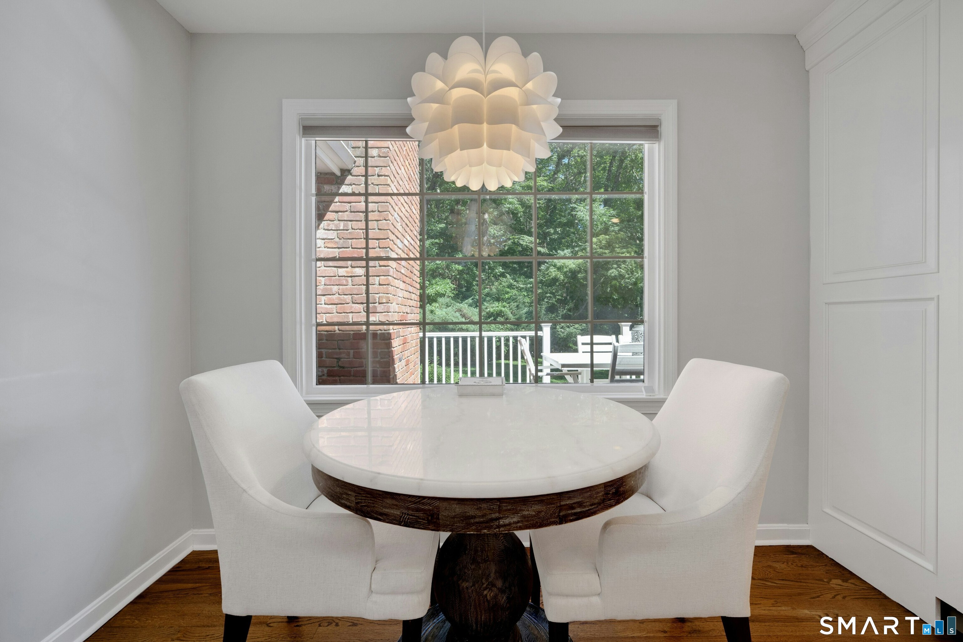6 Stoneleigh Square photo 11