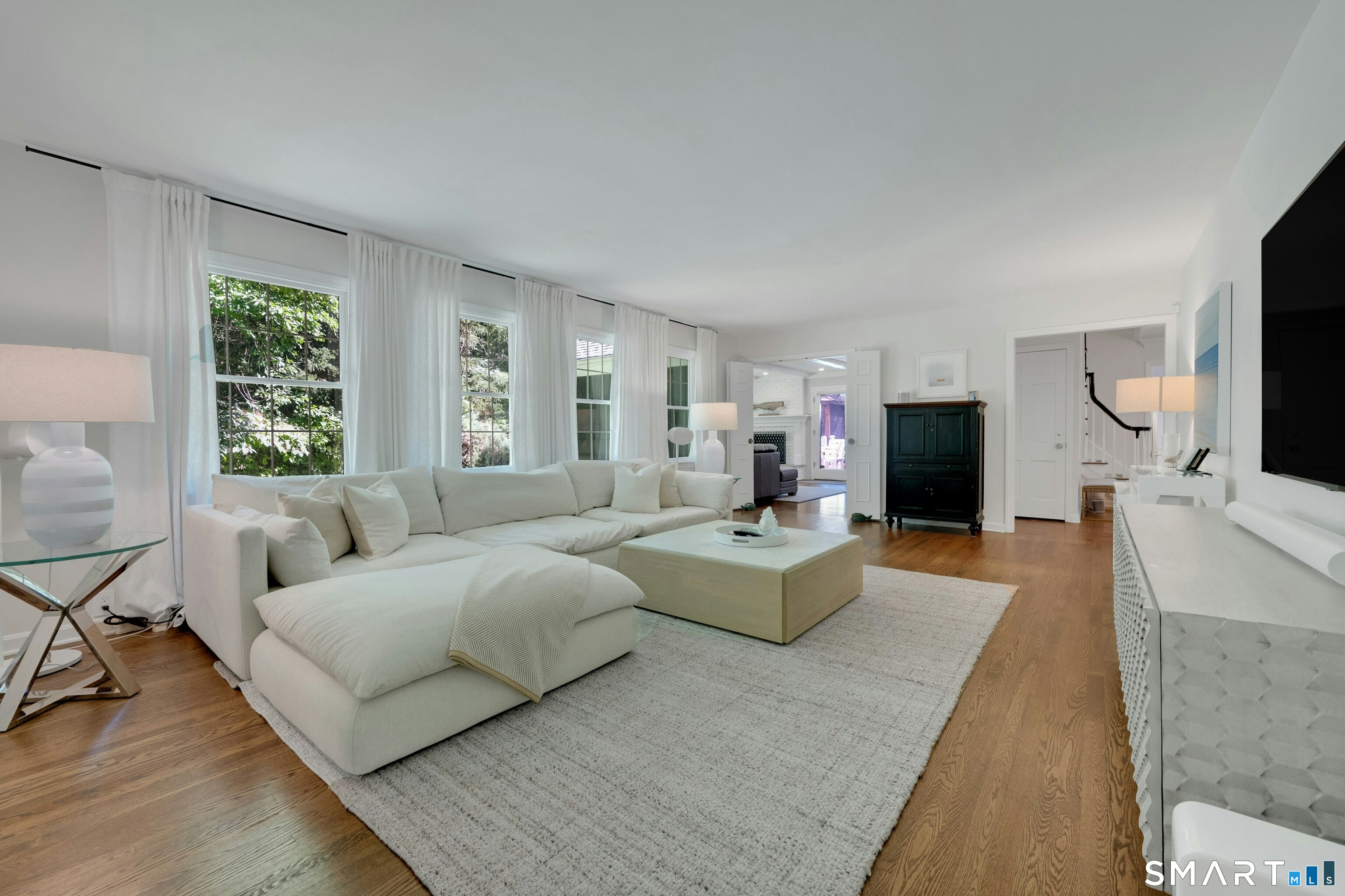 6 Stoneleigh Square photo 4