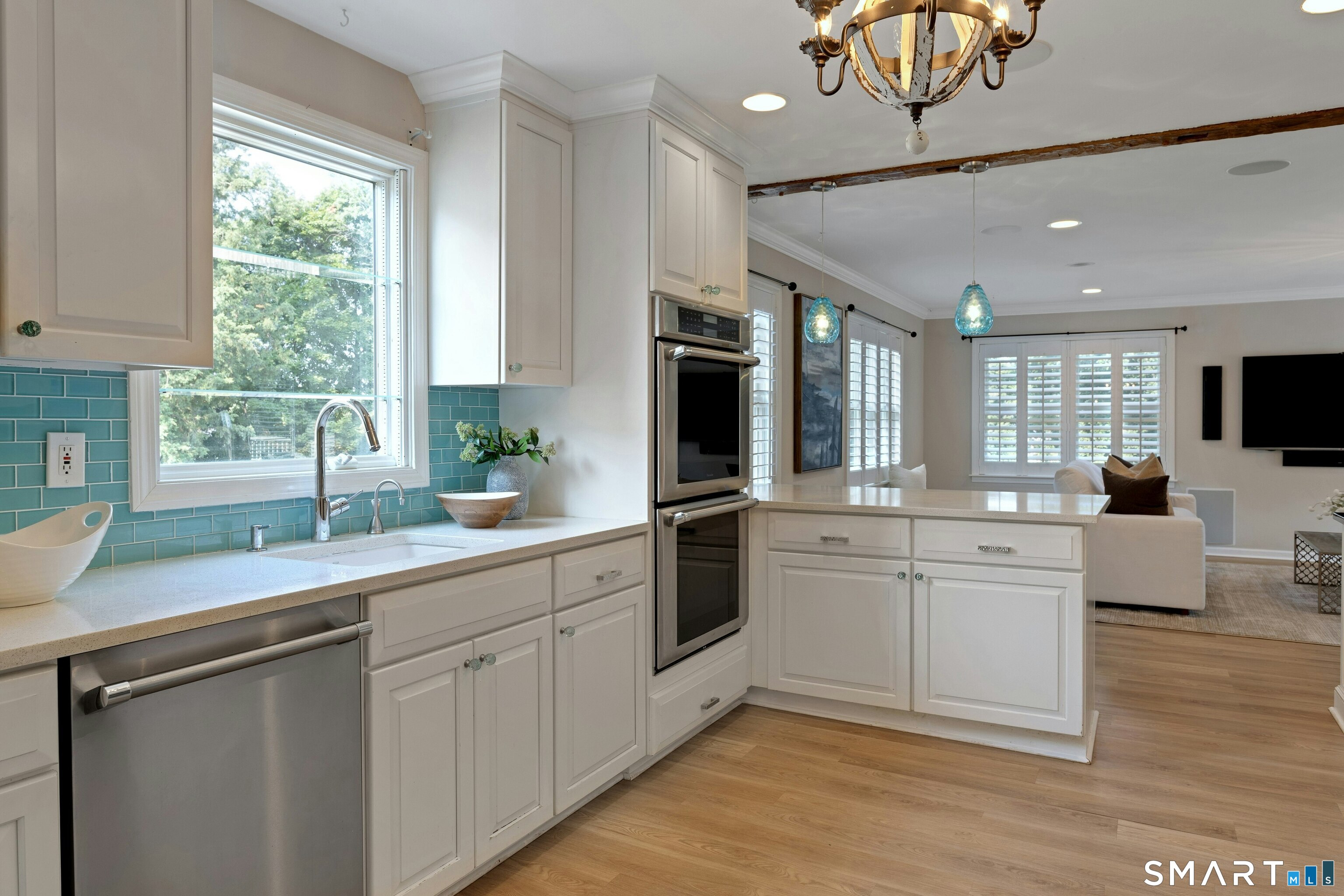 49 Wolfpit Avenue photo 13