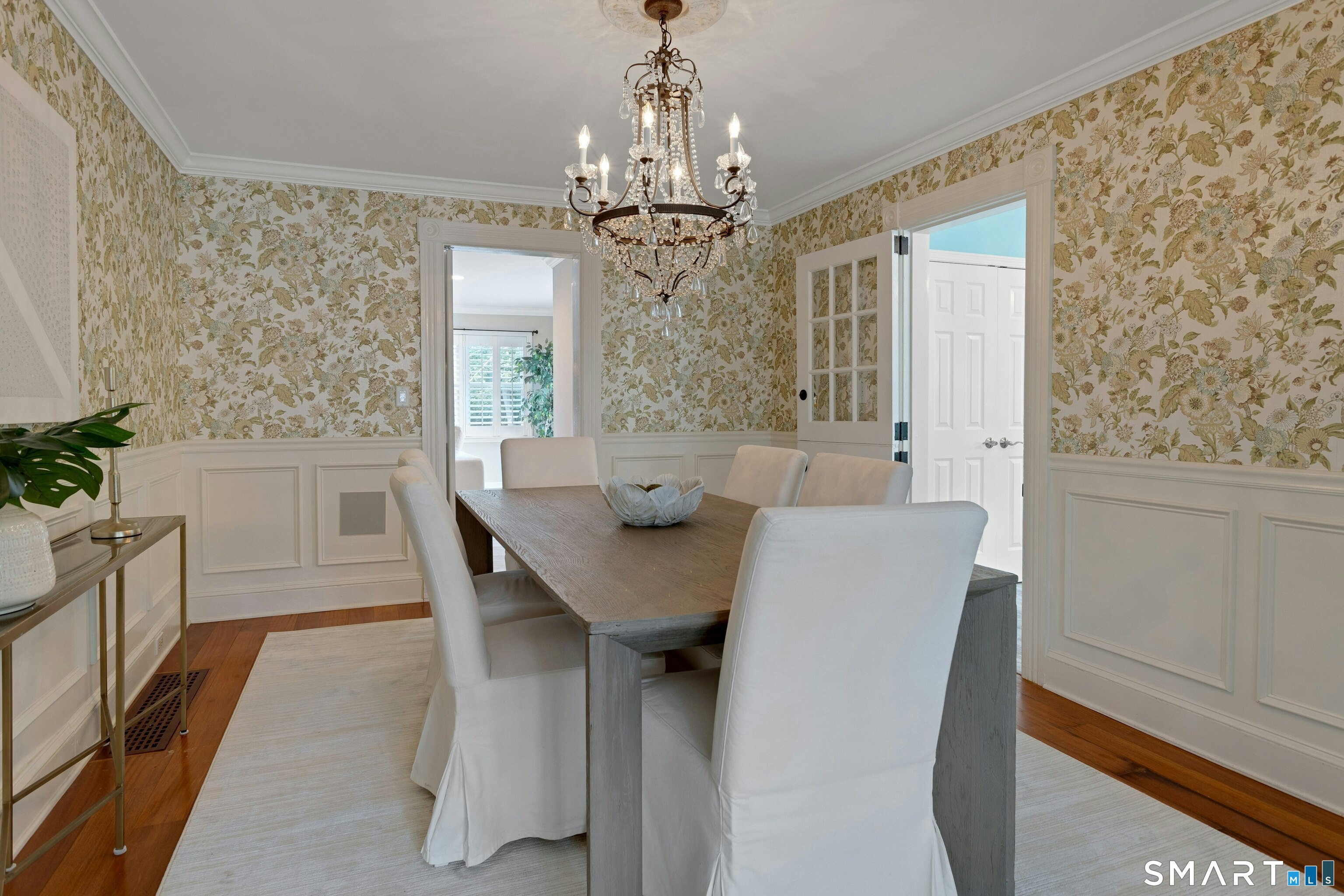 49 Wolfpit Avenue photo 9