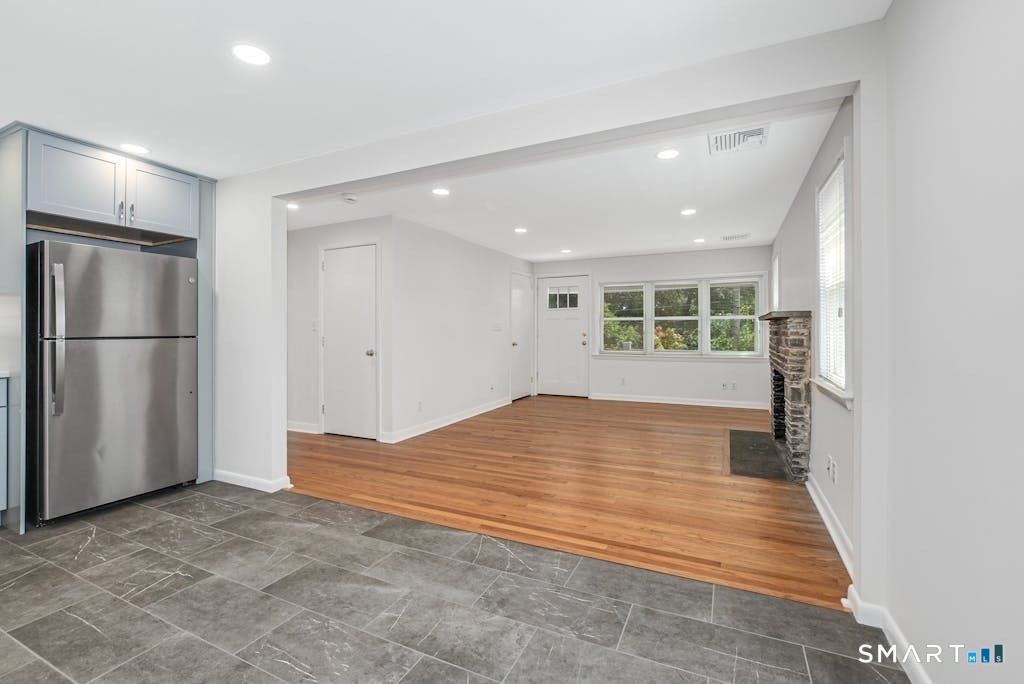 3 Wild Rose Road photo 5