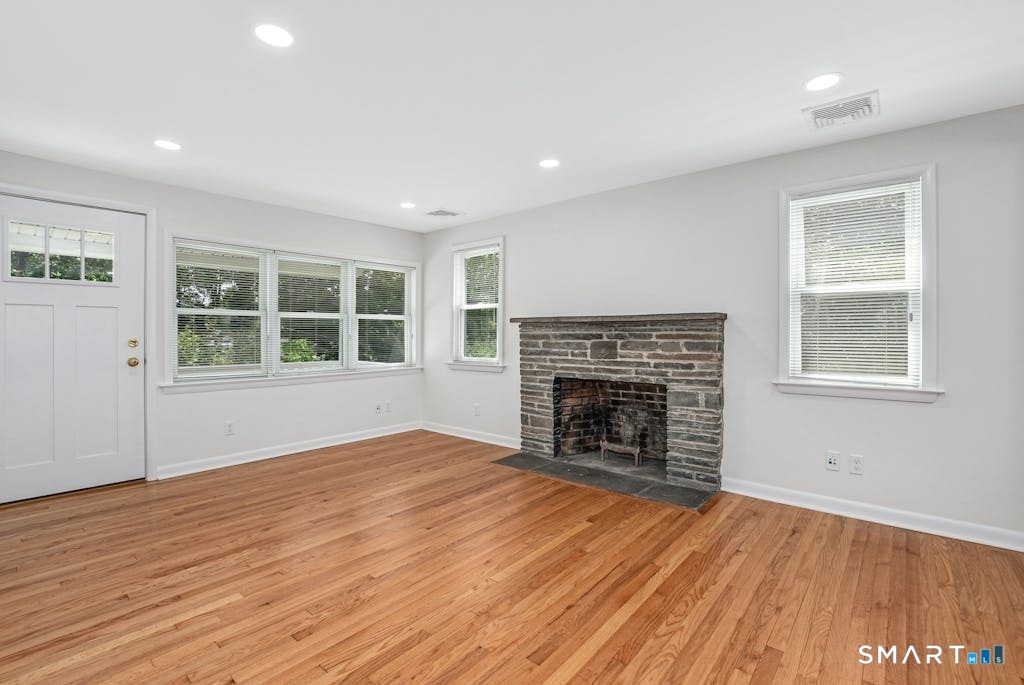 3 Wild Rose Road photo 6