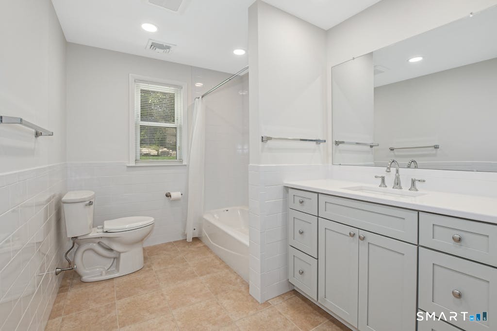 3 Wild Rose Road photo 7