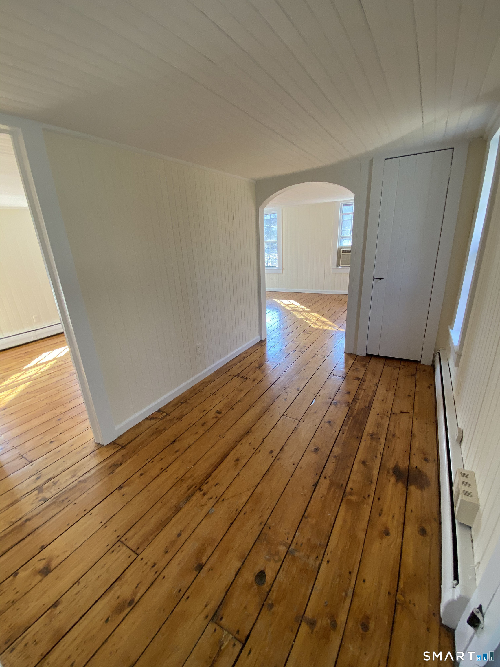 119 Kings Highway North photo 10