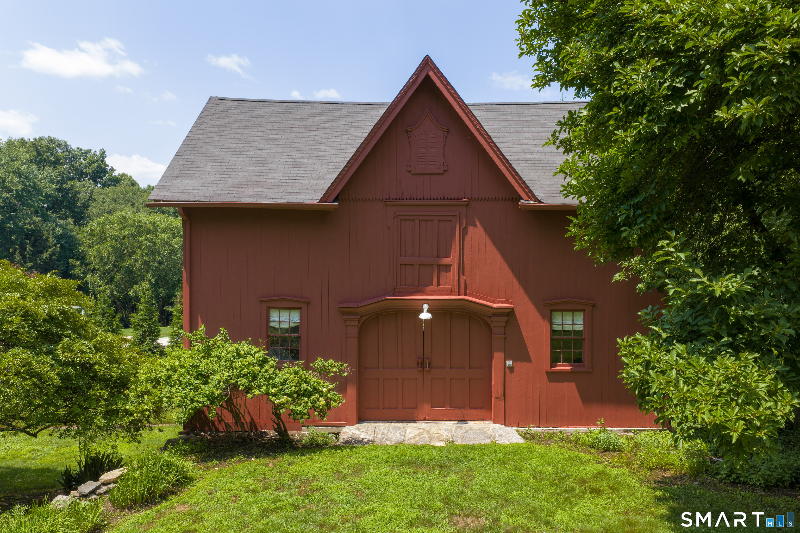 89 Chestnut Hill Road photo 2