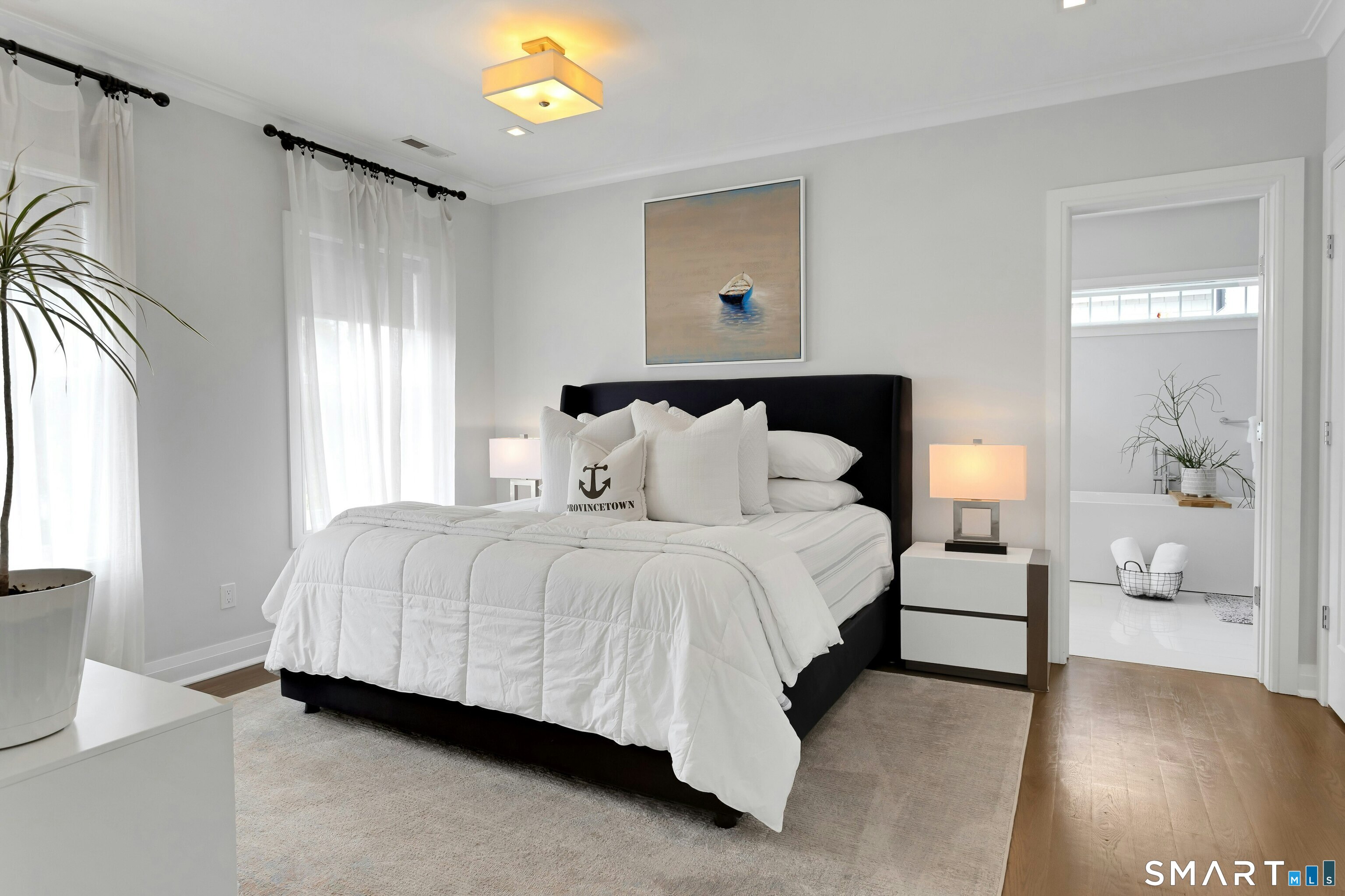 891 Oldfield Road photo 14