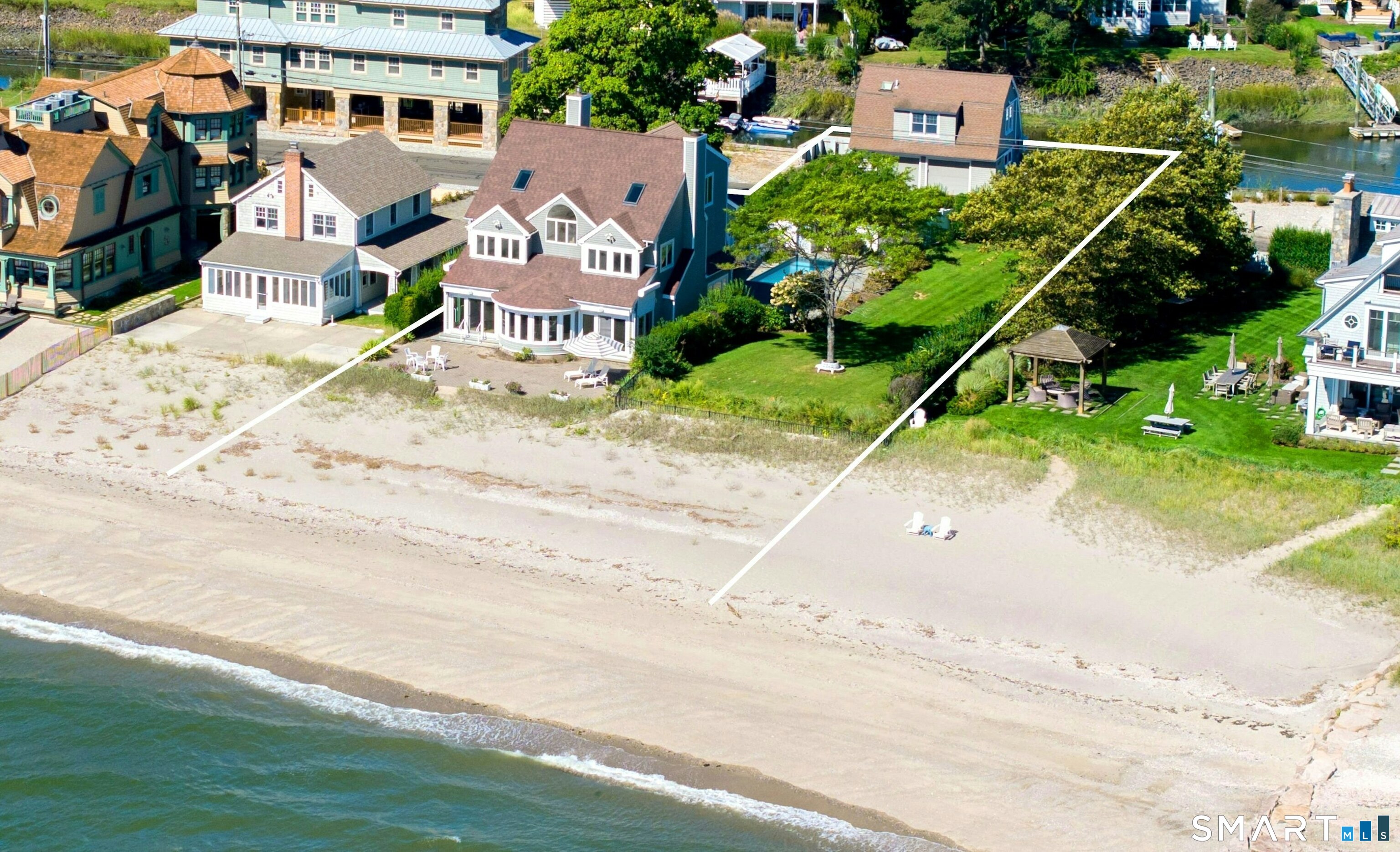 1845 & 1859 Fairfield Beach Road photo 3
