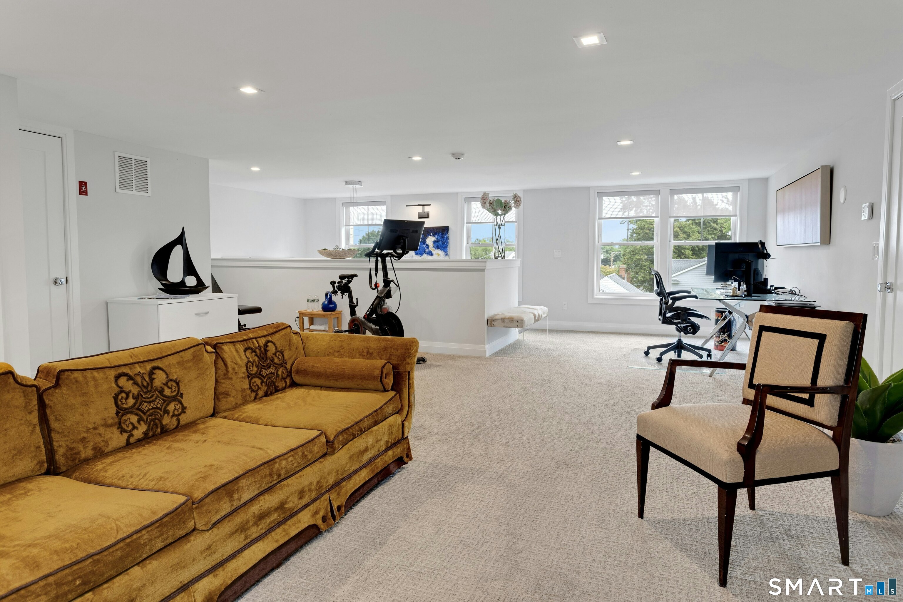 891 Oldfield Road photo 23